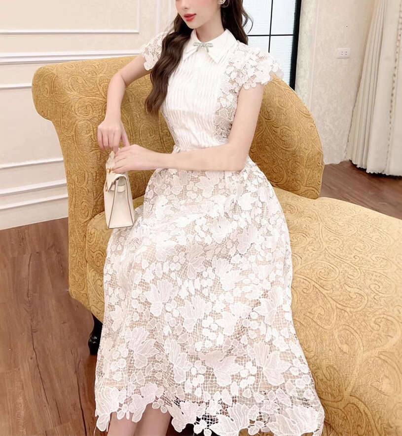 2026 Spring/Summer Women's Elegant White Water Soluble Lace Long Skirt Suitable for Young Women