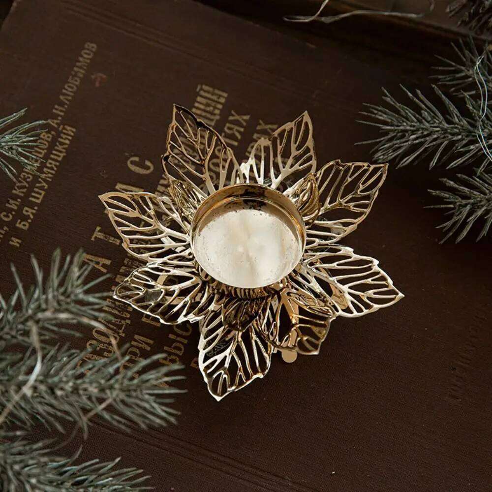 Modern Snowflake Candle Holders Flower Shape Golden Christmas Candleholder Iron Candlestick Tabletop Ornaments Holiday Party H260310