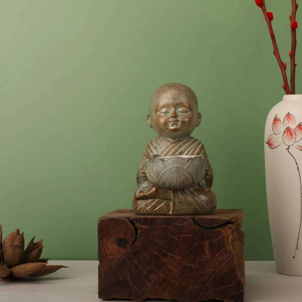 Zen small Buddha statue candlestick decorative lamp antique porch bedroom home little monk meditation resin crafts creative orna H260310