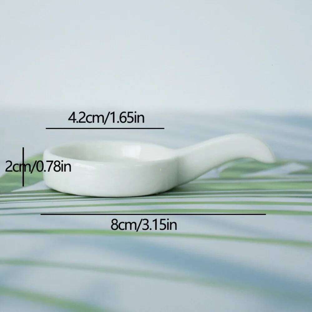 Ceramic Handicrafts Holders Hollow Patterns Essential Oil Burners Candle Incense Lamps Home Living Room Decoration H260310