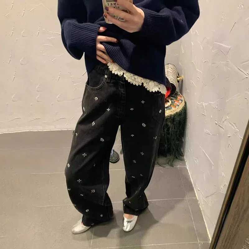 Women 2025 Spring and Summer New Style Half Elastic Waist Double Color Nail Diamond Decorative Denim Straight PantsT260310