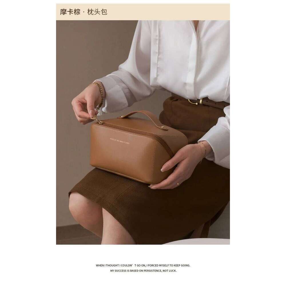 Popular hot-selling large-capacity women's fashion cosmetic storage bag travel portable waterproof large t XJ260310