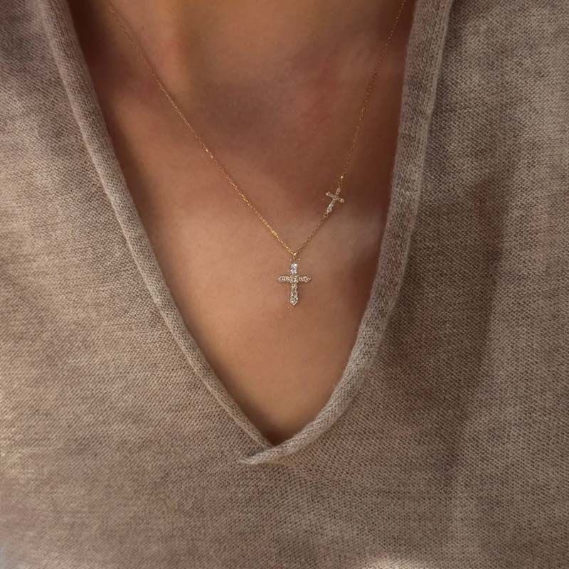 2026 New Designer Luxury Brand Retro Full Diamond Double Cross Women's Necklace Light Luxury Inlaid Diamond Pendant Ultra-fine Collarbone Chain B