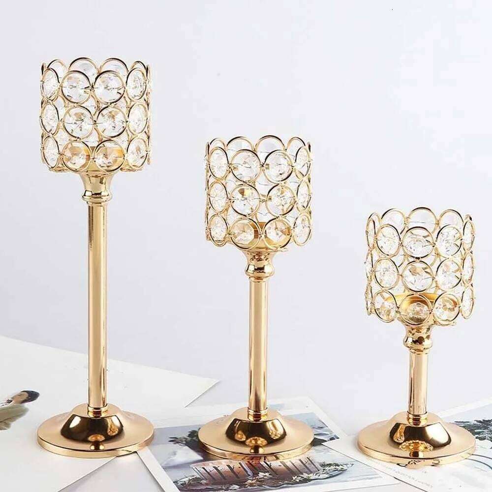 Metal Crystal Candle Holder Romantic Goblet-shaped Wrought Iron Candlestick Table Ornaments Hollow Craft Candelabra H260310