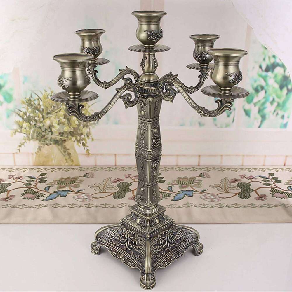 Metal Arms Candelabra European Style Retro Candlestick Romantic Candle Holder Decoration For Wedding Dinner Party H260310