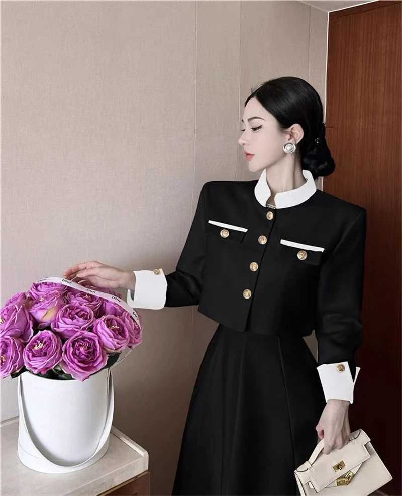 Spring and Autumn Fashion Set for Women Xiaoxiangfeng Two piece set of socialite temperament Short coat half body long skirtT260310