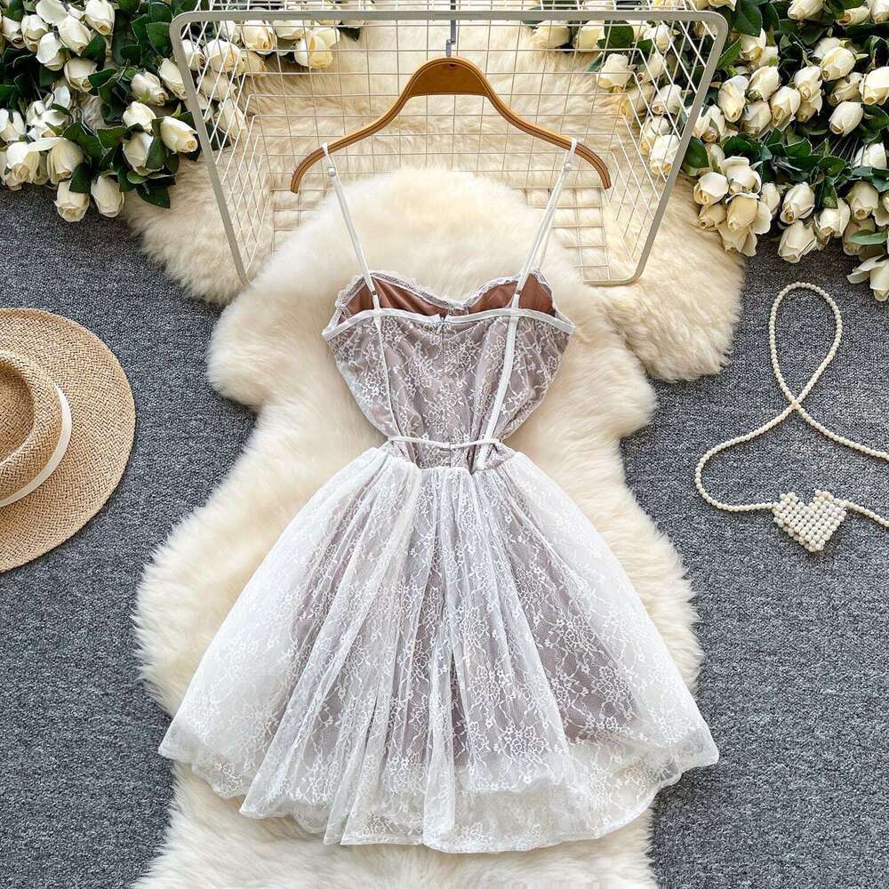 Pure Desire Hot Girl Lace Belt Women's 2026 Autumn French Social Birthday Party Lace Fluffy Dress