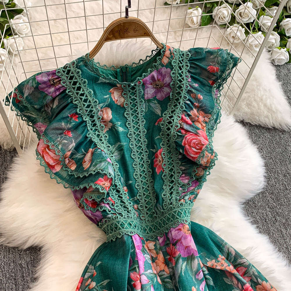 French Elegant Women's 2026 New Vintage Lace Splicing Waist, Fashionable Printed Ruffle Long Dress