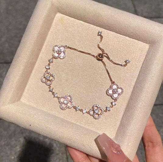 Korean Style Hot-Selling Niche High-End Pink Flower Sparkling Diamond Bracelet for Women Elegant Fashion Exquisite Necklace Set
