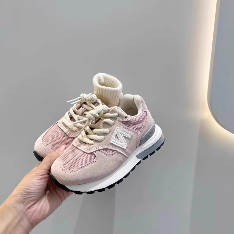 New Free shipping designer shoes for kids running shoes grey pink Fashionable and versatile outdoor sneakers sport shoes