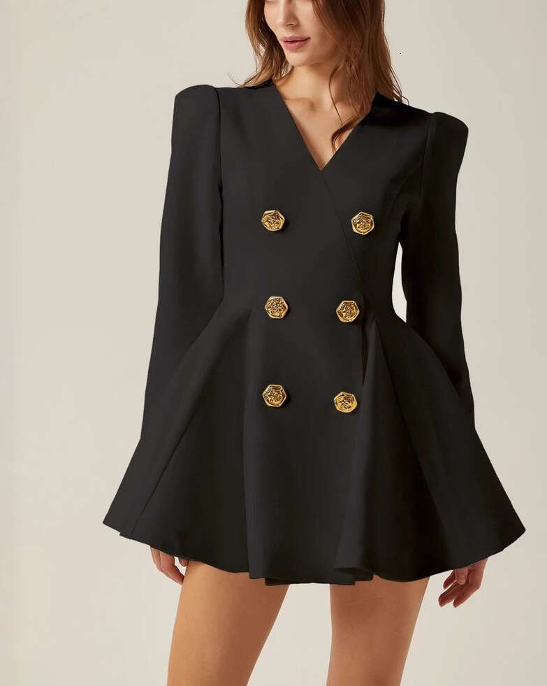 2026 autumn and winter European and American fashion V-neck double breasted waistband slim fit solid color elegant commuting short skirt