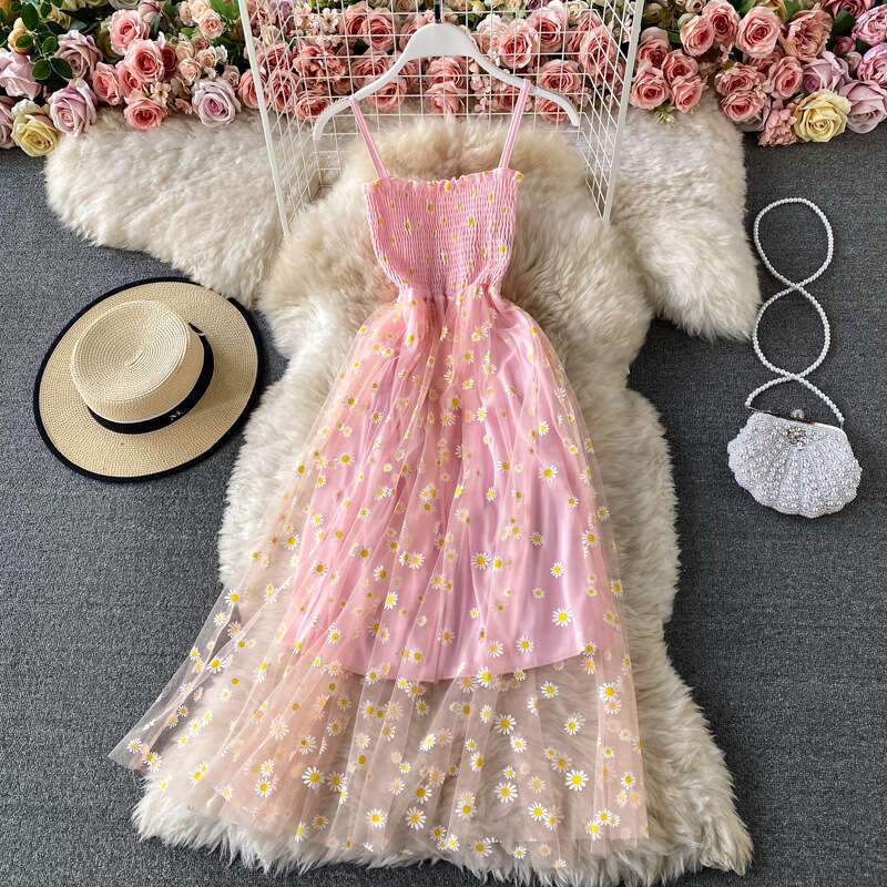 2026 Spring and Summer Super Fairy High Waist Flower Belt French Retro Style Slimming Dress