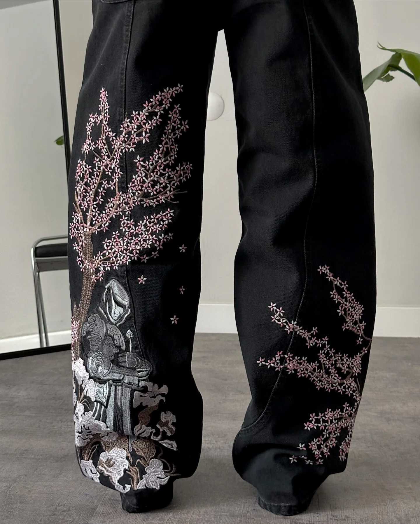 Women Retro Cherry Blossom Knight Embroidery Jeans Y2k Retro Baggy Black Straight Denim Pants Street Wash High Waist Jean Men M260310