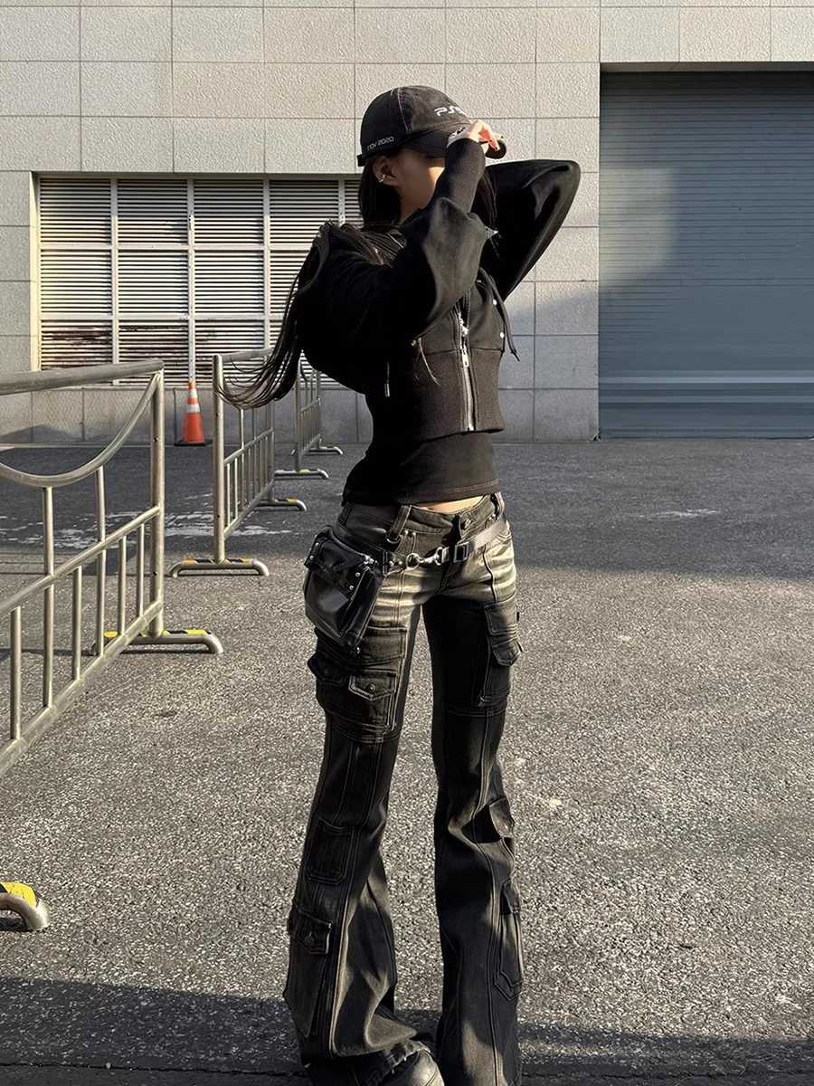 REDDACHiC Black Low Waist Cargo Jeans 2000s Distressed Whiskers Multi-pocket Stretch Bootcut Pants Women Retro Grunge Streetwear M260310