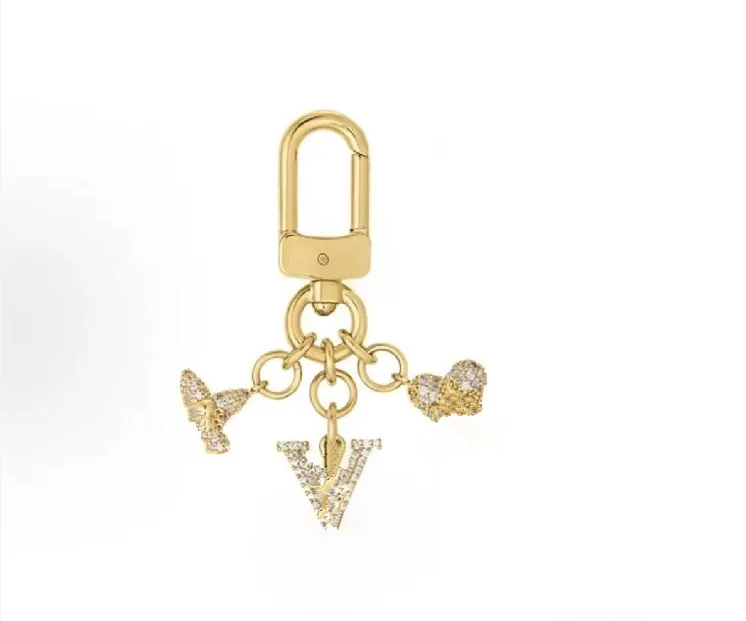 Murakami cherry bag charm designer keychain wallet designer key chain metal luxury keyring for women handbag letter flower pendant charms fashion vintage lovely