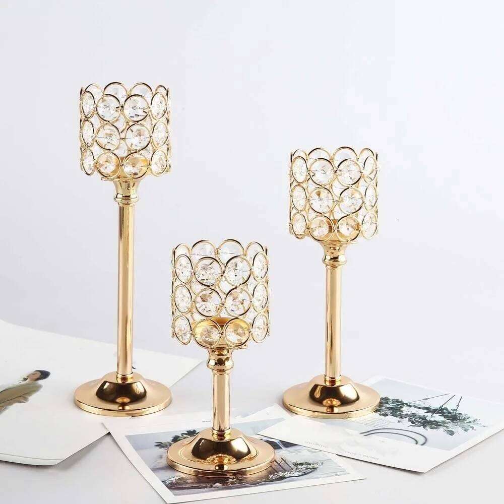 Metal Crystal Candle Holder Romantic Goblet-shaped Wrought Iron Candlestick Table Ornaments Hollow Craft Candelabra H260310