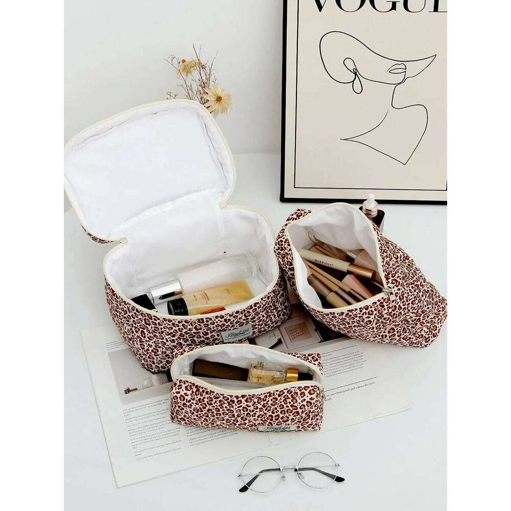 1pc leopard quilted makeup storage bag, portable zipper set, cute large capacity cosmetic bag XJ260310