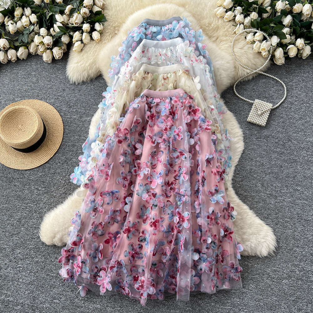 Designer Fairy Heavy Pearl 3D Flower Mesh Skirt 2026 Autumn/Winter French Gentle Style Versatile