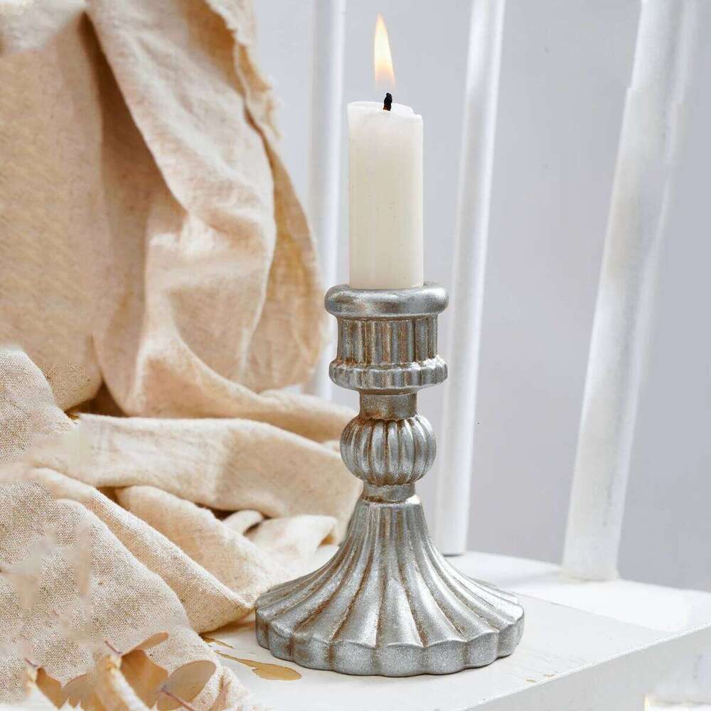 1PC, European-style simple shell pattern retro candlestick, resin material antique design table candlestick decoration H260310
