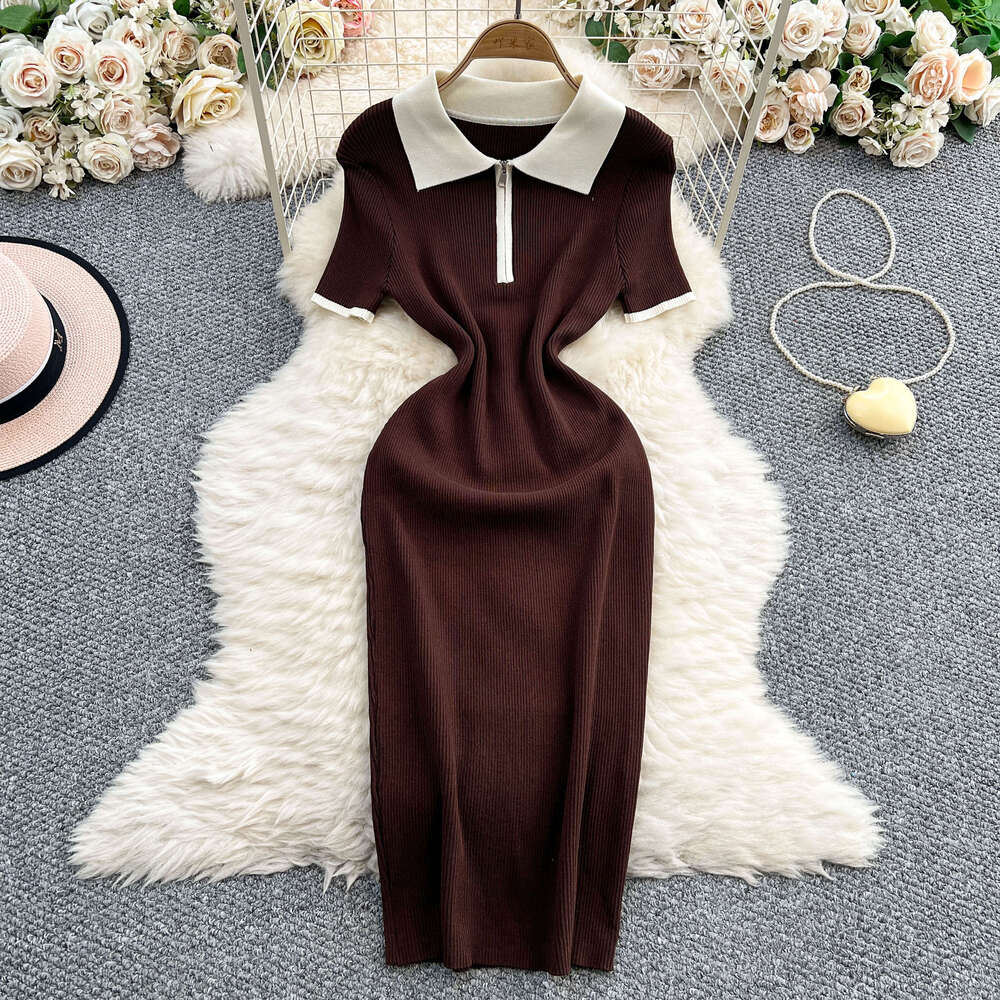 2026 Designer's New Half Zipper High Collar Knitted Dress with Goddess Style Elegant Slimming