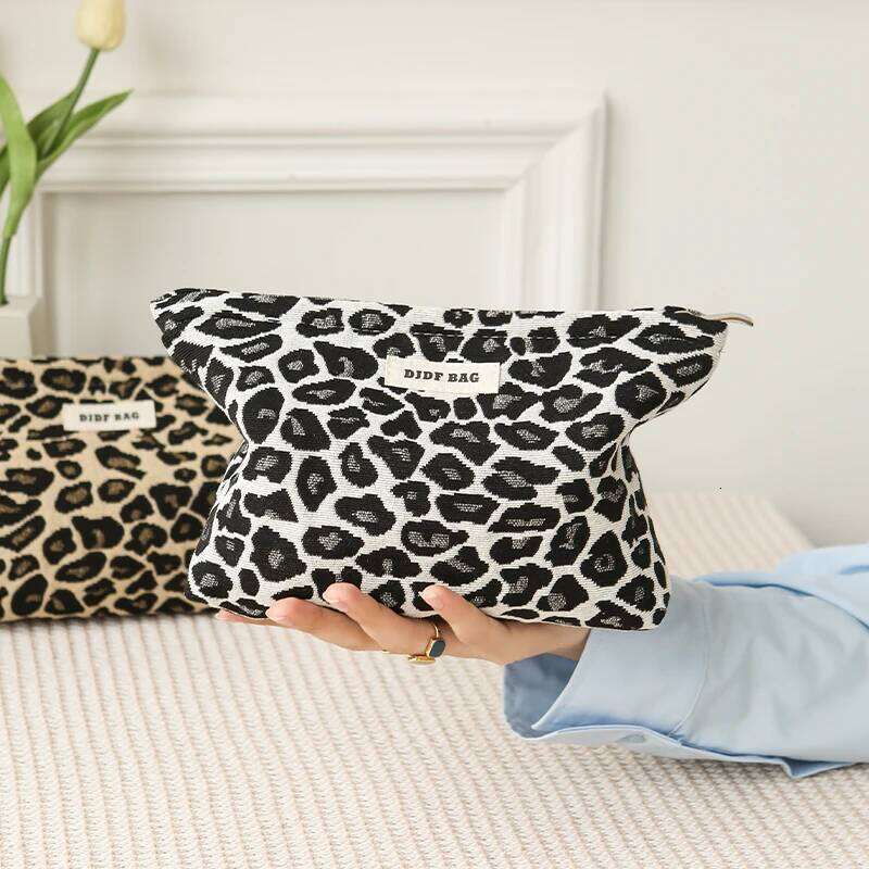 Women's Makeup Fashion Leopard Print Large-capacity Cosmetics Skin Care Product Storage Toiletry Portable Liner Bag XJ260310