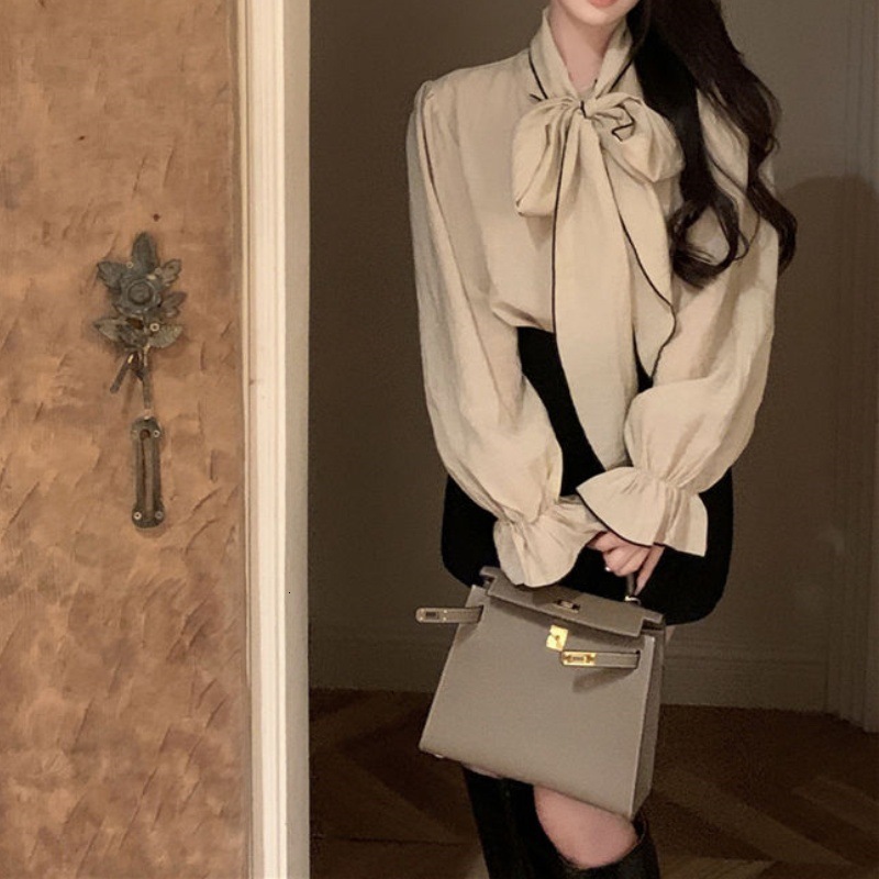 Blue Bow Tie Bell Sleeve Shirt for Women Spring and Autumn New Loose Korean Style Shirt with Unique Design 210317