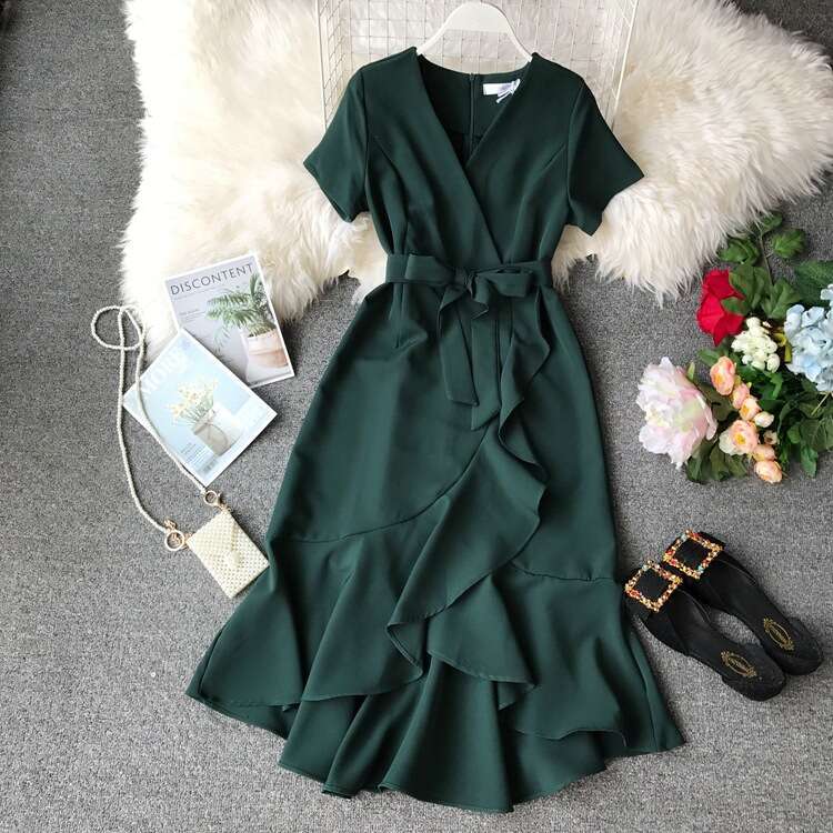 Designer elegant ruffled slit tie slim fit V-neck women's short sleeved dress medium length irregular style 2026