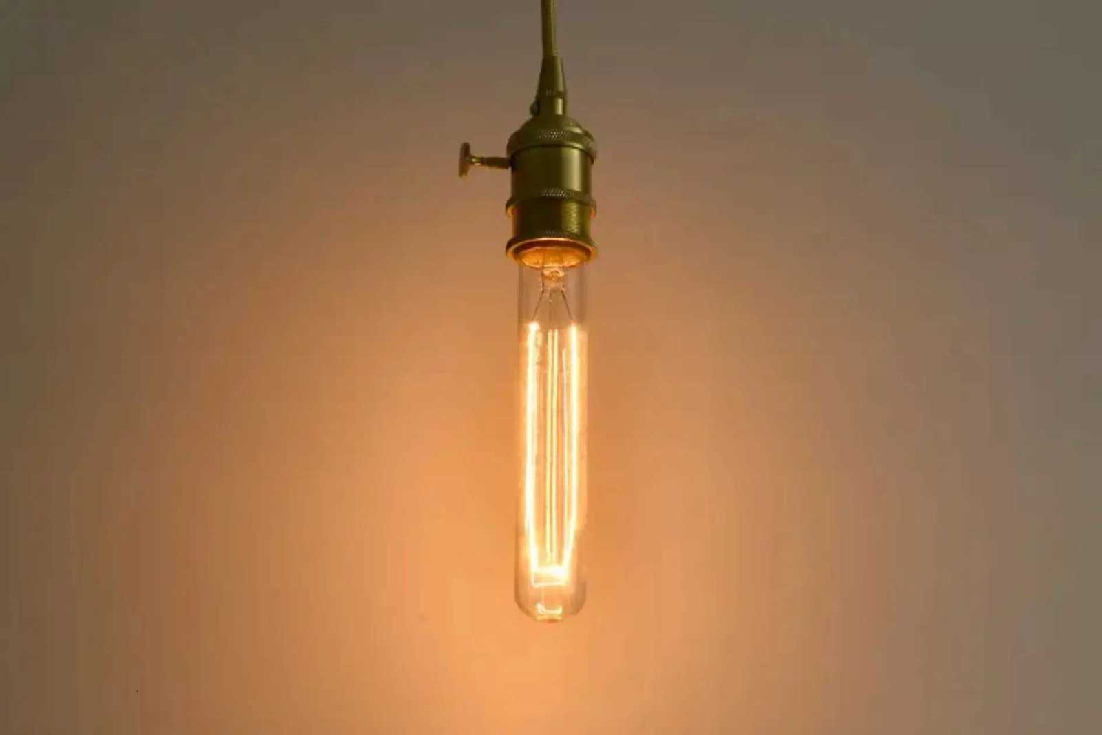 Edison Tungsten Bulb Dimming LED E27 40W 60W 220V 110V Warm Yellow Lighting Retro Nostalgic Flute Decorative Light H260310
