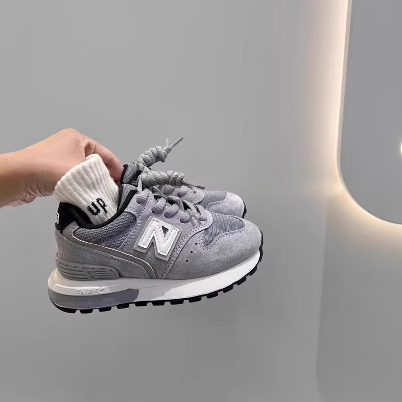 New Free shipping designer shoes for kids running shoes grey pink Fashionable and versatile outdoor sneakers sport shoes