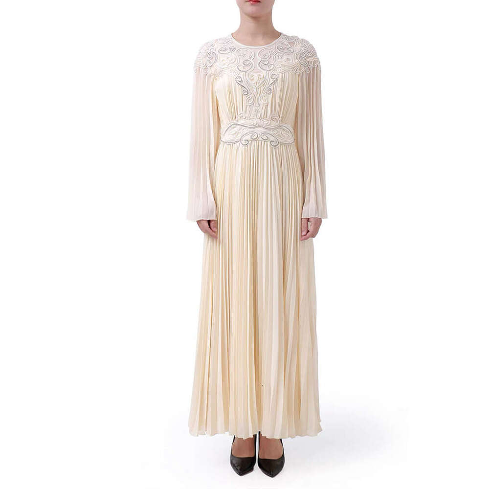 2026 autumn and winter new European and American niche light luxury elegant lace design pleated elegant fairy like long skirt