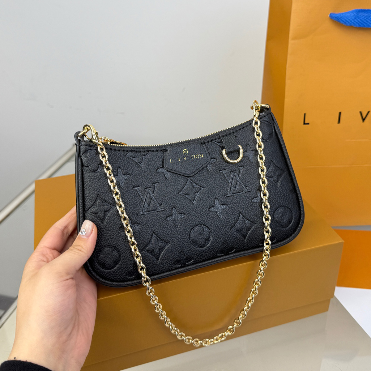 Easy designer bag shoulder bag women style luxurious embossed letters high quality hand held leather bag black classic chain diagonal cross bag handbag