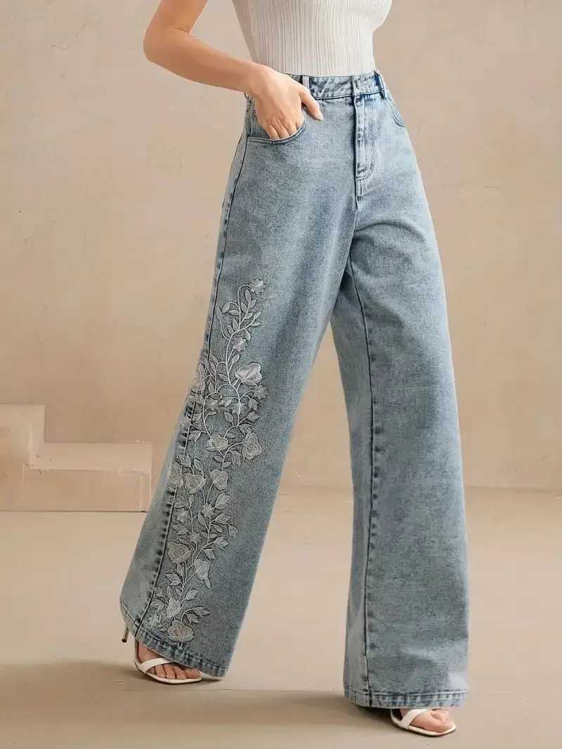 Womens plus Size Y2K Straight Leg Jeans Trendy Stretch Washed Denim Embroidery Design Comfortable Fashion M260310