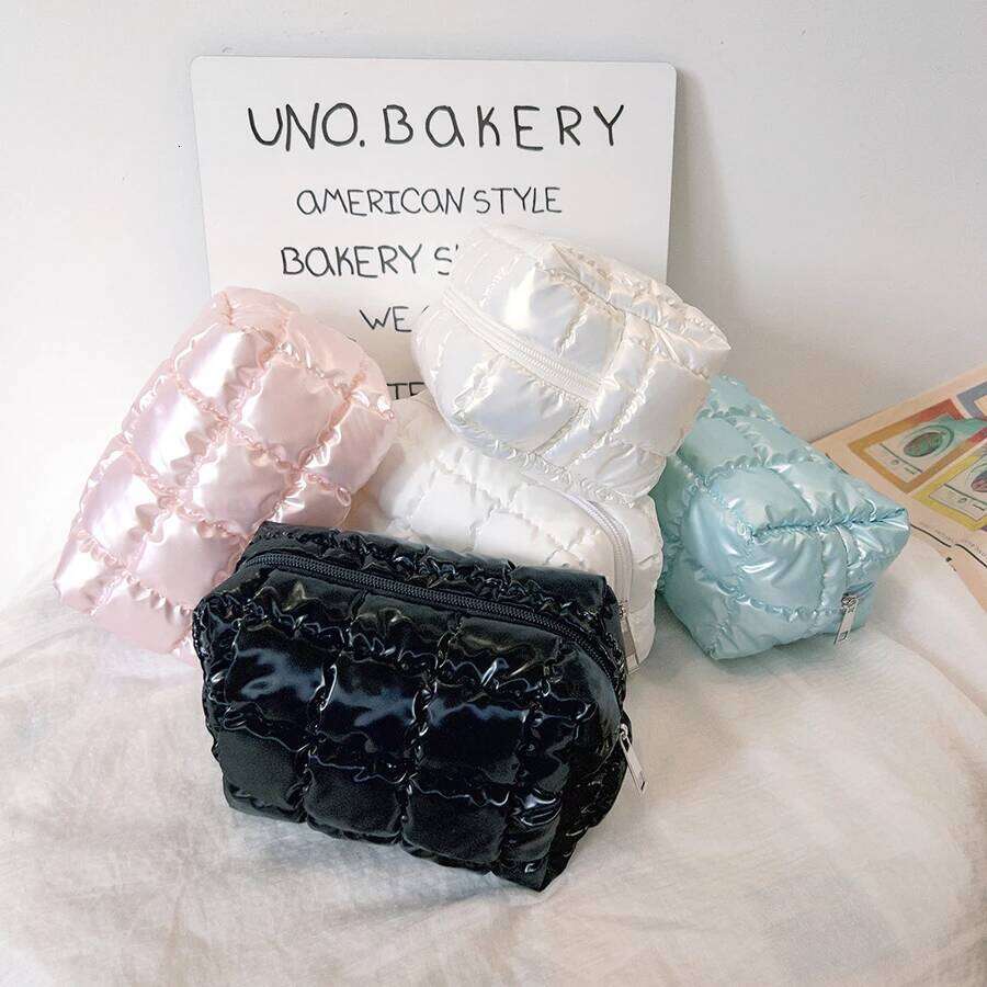 Simple Ins Style down Travel Cosmetic Women's Portable Handheld Large Capacity High-End Sensation Toiletry Storage Bag XJ260310