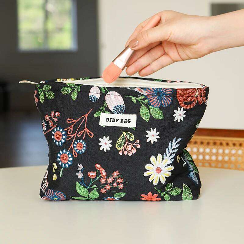 Women's Black Jacquard Large Capacity Lipstick Makeup Storage Handy Hand Clutch Travel Toiletry Bag Ins Style XJ260310