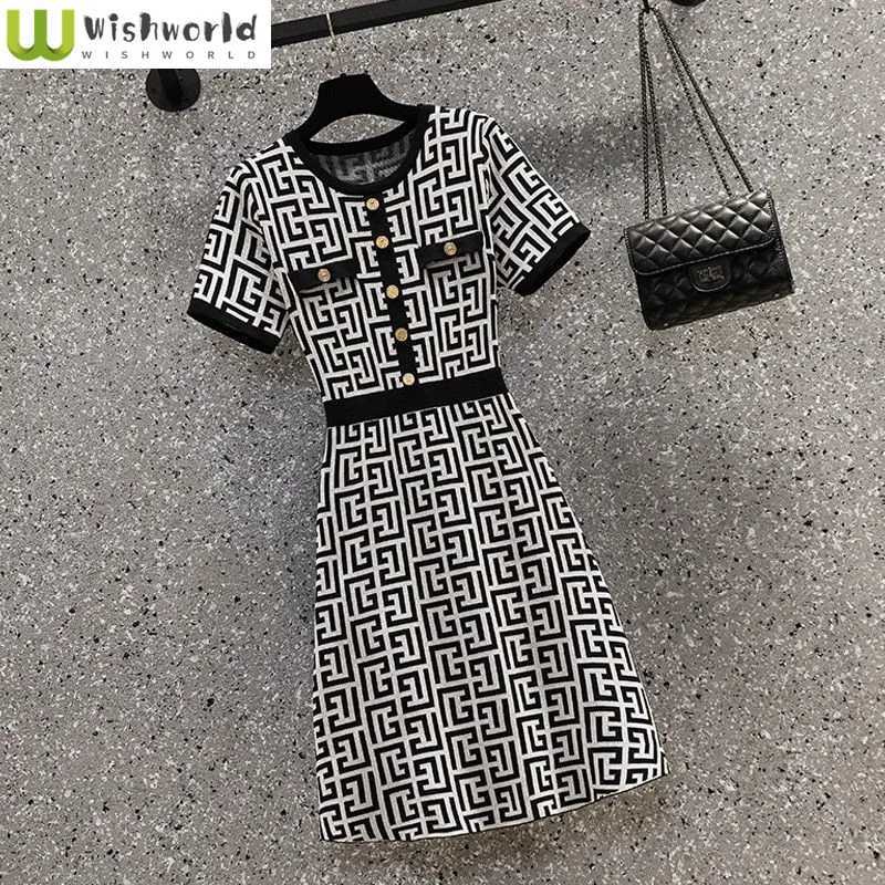 Fashionable Age Reducing Womens Skirt Spring and Summer New French Style Ice Silk Slimming Knitted Elegant Womens DressT260310