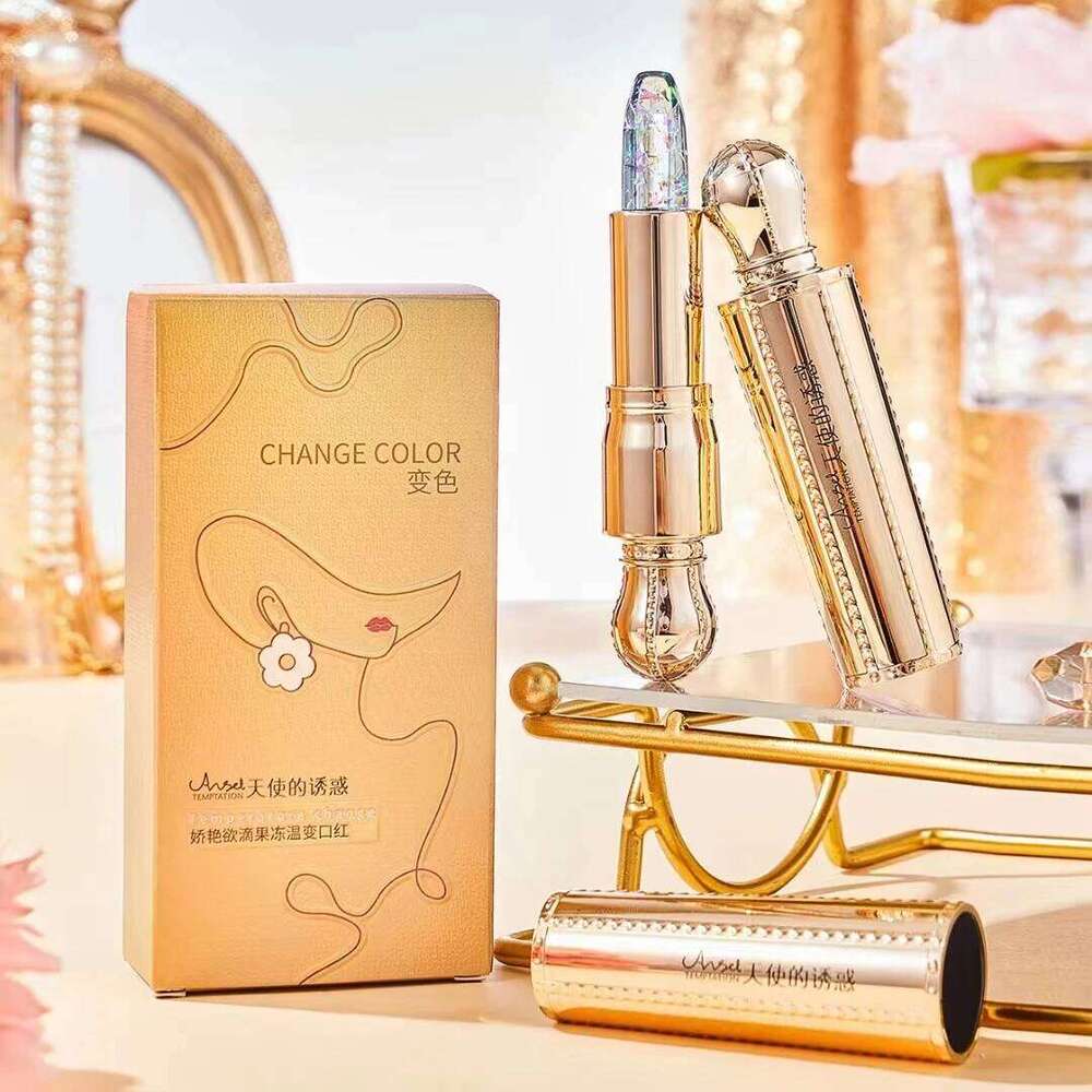 Magical Lipstick That Changes Color with Temperature Keeps Lips Hydrated and Luscious Z260310