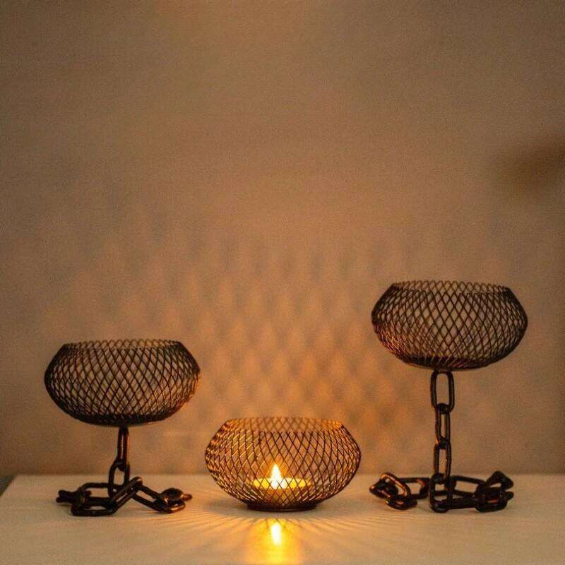 Iron Lantern Candle Holder Sturdy High Temperature Resistant Mesh Hollow Design Aromatherapy Lamp Table Decoration Metal Crafts H260310