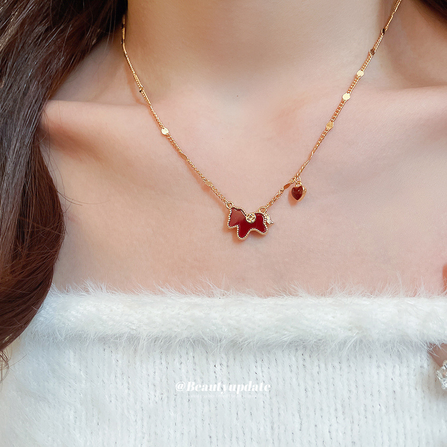 2026 New Designer Luxury Brand Oil Drop Metal Pony Necklace New Chinese Light Luxury Niche Clavicle Chain Twelve Zodiac Elegant Women's Necklace