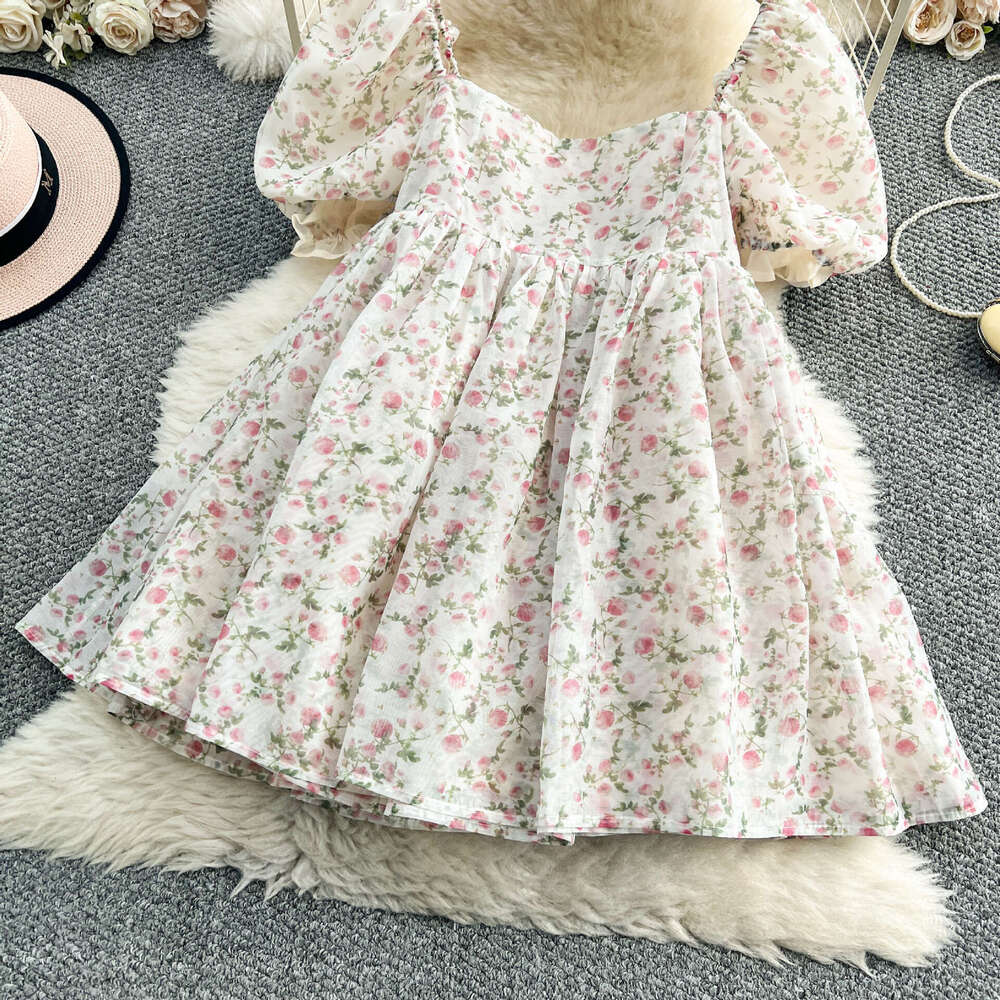 First Love Sweet Flower Square Neck Women's Bubble Sleeve Summer Waist Slimming Fluffy Big Bottom Dress 2026