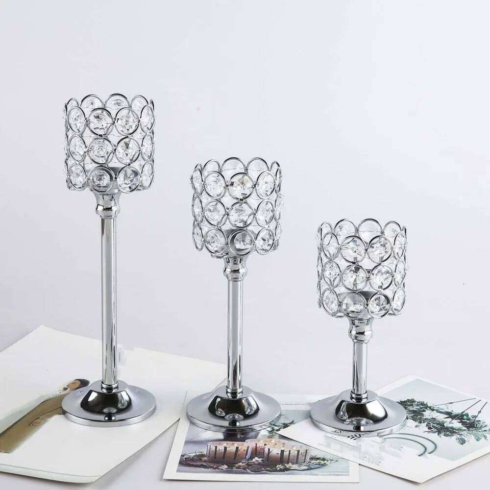 Metal Crystal Candle Holder Hollow Romantic Wrought Iron Candlestick Table Ornaments Goblet-shaped Craft Candelabra Christmas H260310