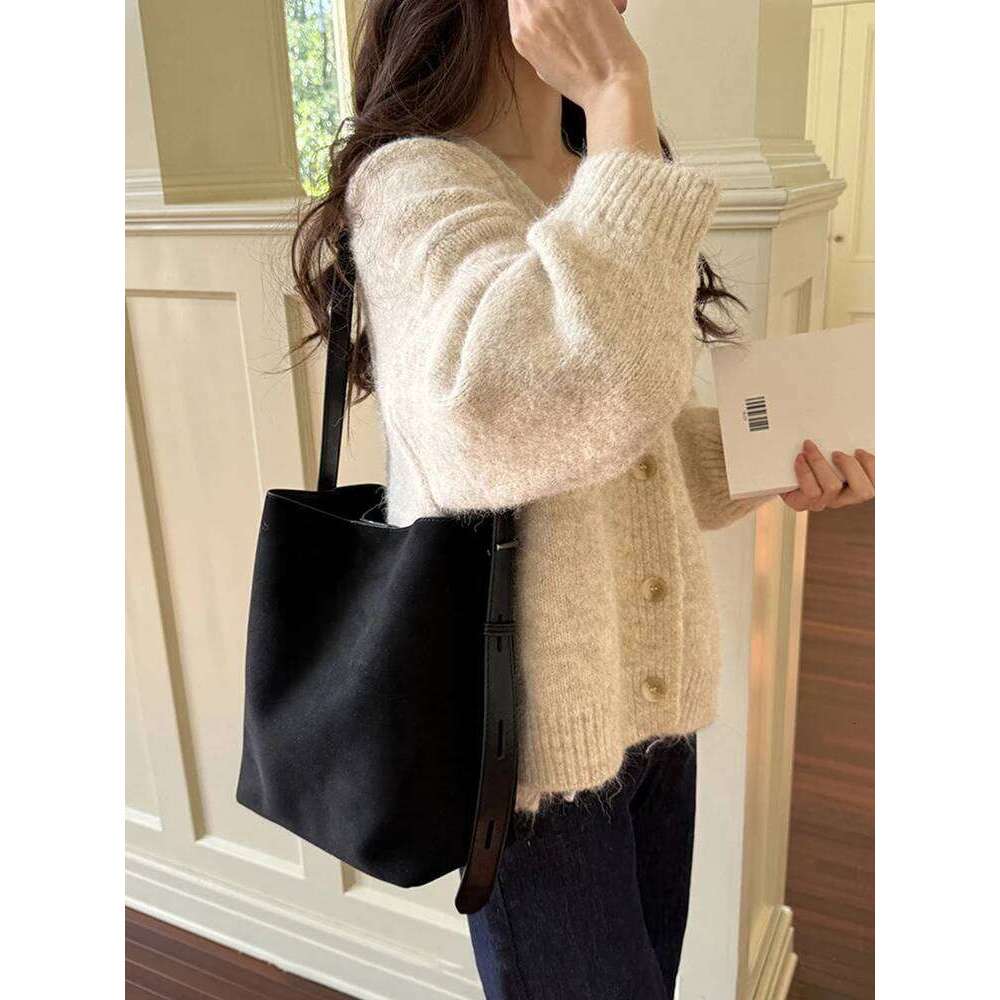 2025 New Autumn/Winter Retro Suedette Crossbody Large Capacity Shoulder Fashion Daily Commuter Women's Bag XJ260310
