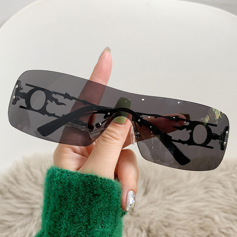 Bella style hollow Y2K millennium hot girl frameless cut-edge sunglasses new eyewear