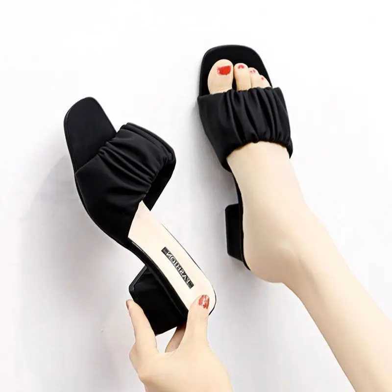 2025 new Korean version high-heeled sandals for women with thick heels a straight drag and a mid heeled shoe for women K260311