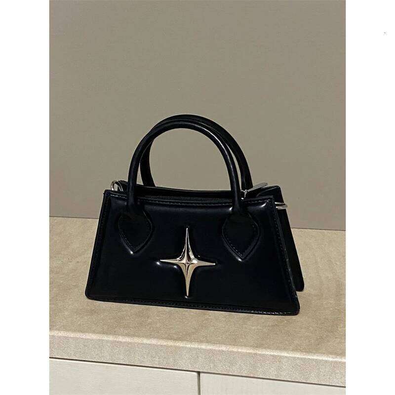 Fashion Design Star Ladies Shoulder Bag Retro Black Sweet Cool Women's Messenger Bags Simple PU Leather Female Clutch Handbags XJ260311