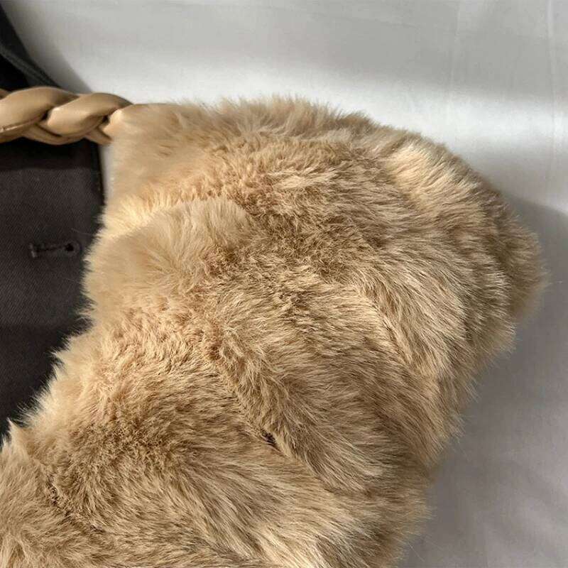 2024 New Furry for Women Fashion Pearl Decor Mini Crossbody Bag Luxury Fluffy Wristlet Tote Handbag Female Gift XJ260311