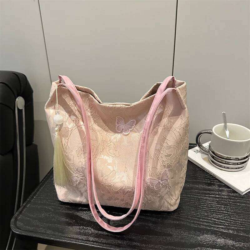 Lace Butterfly Women's Shoulder Bag Large Capacity Ladies Casual Tote Underarm Bags Female Retro Handbags with Tassel Pendant XJ260311