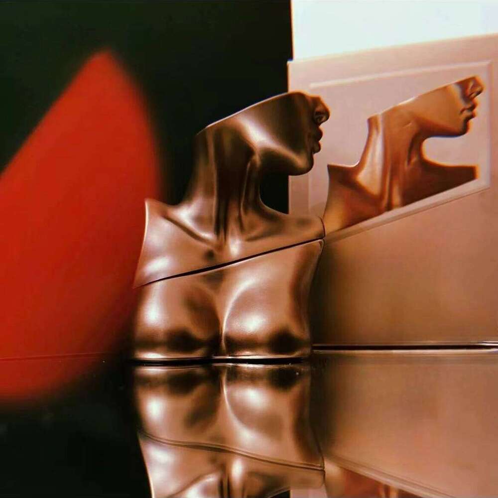 100ml High-end Perfume with a warm floral scent simple and elegant sweet yet sexy suitable for daily outings dates any occasion Z260311