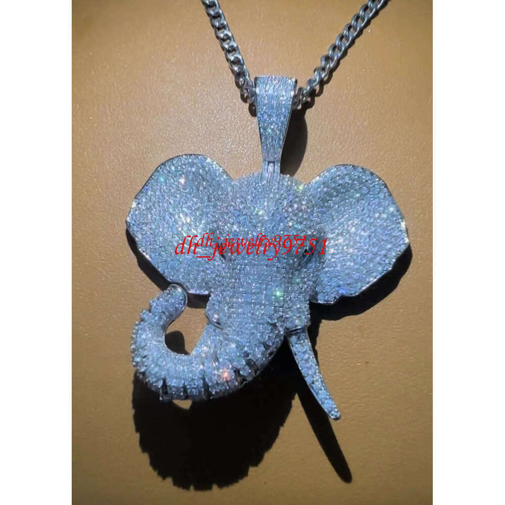 2026 Moissanite Factory Iced Out Jewelry Gold Sliver Style Plated Diamonds Hip Hop Letter Pendant Men Women