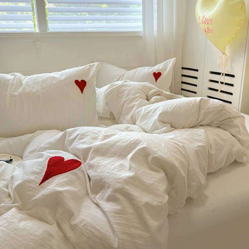 3pcs Black White Duvet Set 1*Duvet Cover + 2*Pillowcase, Without Core,Red heart embroidery Bedding Set, Soft Comfortable H260311
