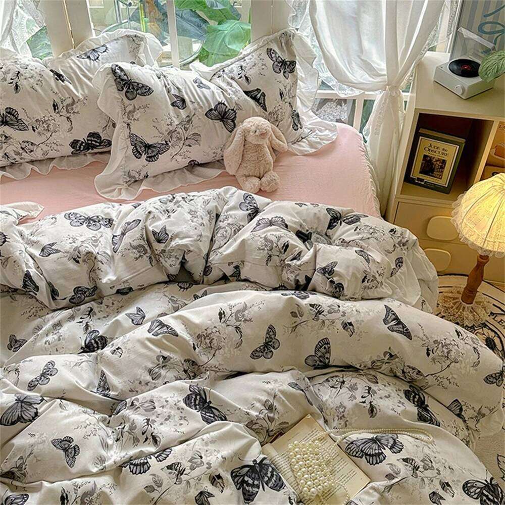 Butterfly Duvet Soft Comforter Cover with Pillowcase Bed Skirt Style Four Piece Sets Student Decoration Bedding Set H260311